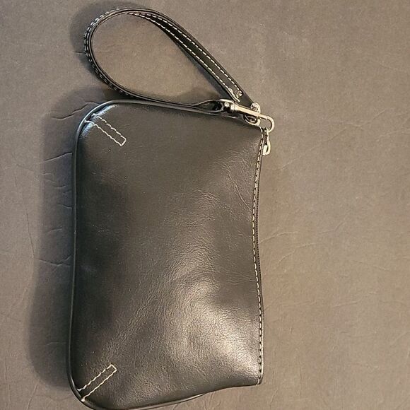 BLACK LEATHER WOMEN"S WHISTLE WALLET - Picture 6 of 14